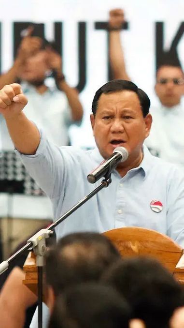 Prabowo soal Makan Siang Gratis Dikritik: Selalu Berpikir Negatif, Tak Mau Terbaik untuk Bangsa Sendiri