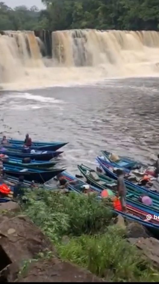 Butuh Biaya Rp15 Juta untuk Pergi ke Sana, Intip Potret Indahnya Air Terjun di Pedalaman Kalimantan Ini