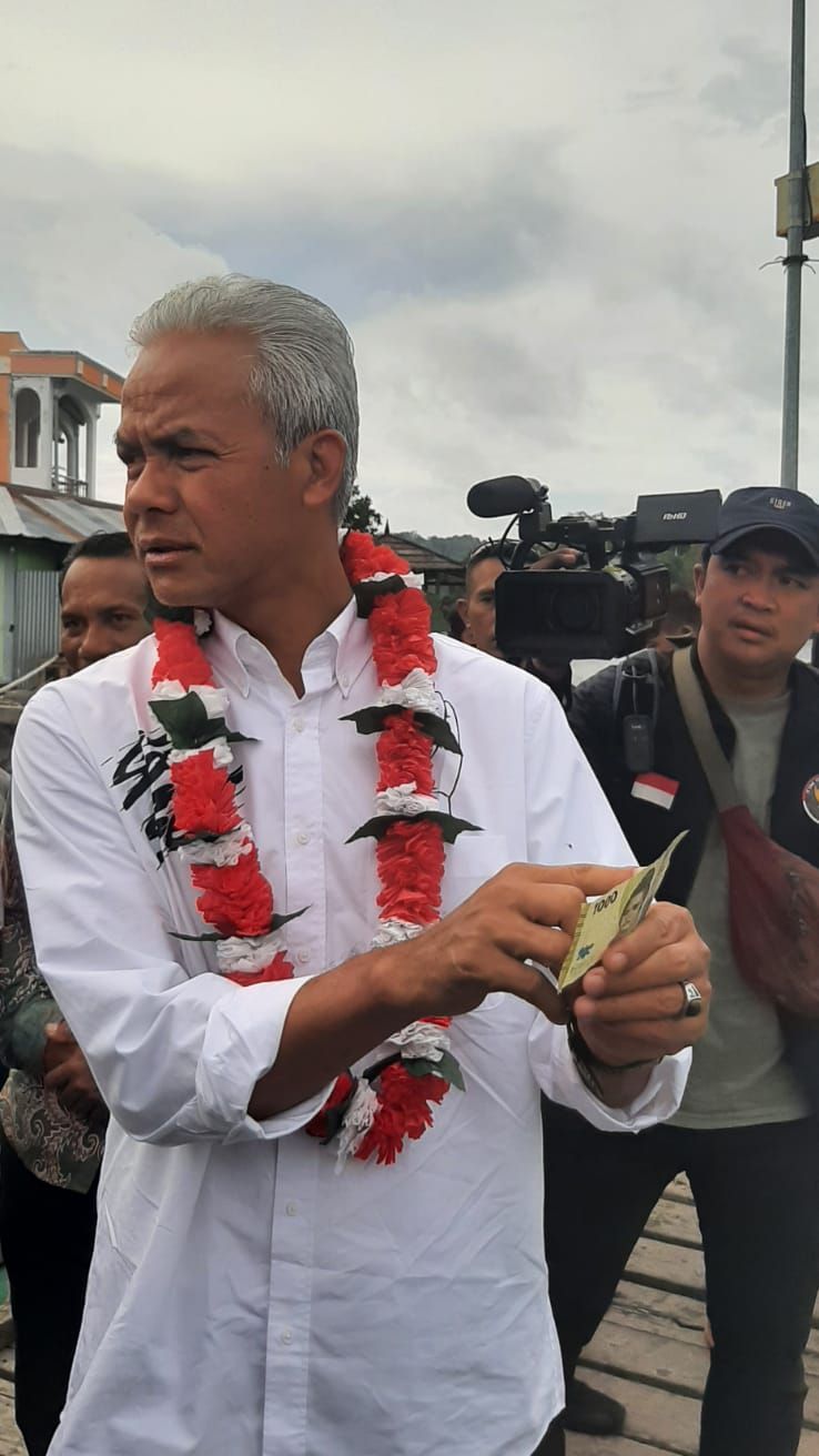 Komitmen Terapkan Otonomi Asimetris, Ganjar Janji Tambah Transportasi di Maluku