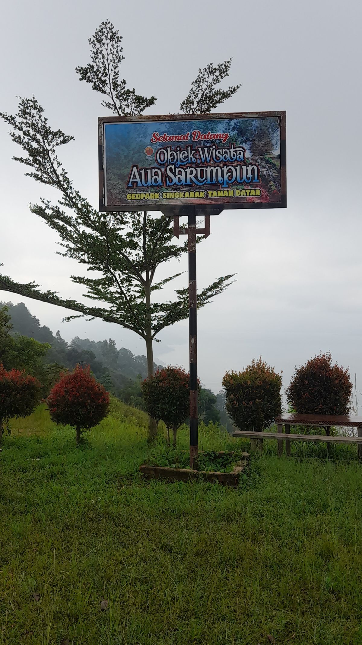 Tak Banyak yang Tahu, Spot Paling Kece Menikmati Keindahan Danau Singkarak Sumbar Saat Sunset