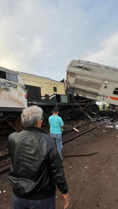 Begini Kondisi Kereta Turangga vs KA Lokal di Cicalengka Usai 'Adu Banteng'