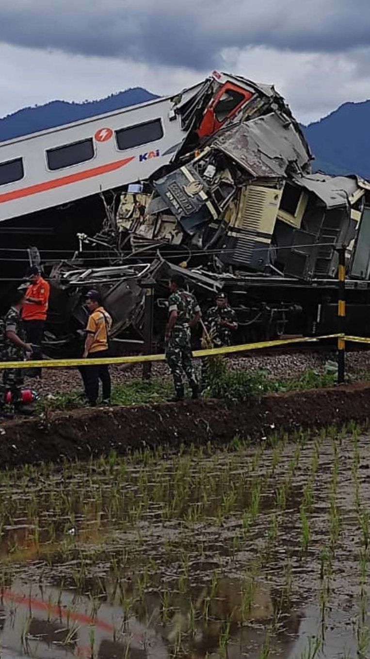 Sejumlah KA Terlambat Tiba akibat Kecelakaan di Cicalengka, Daop 6 Minta Maaf