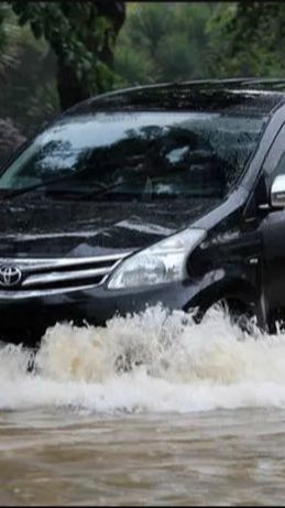 Diguyur Hujan Deras, 18 RT di Jakarta Terendam Banjir Sore Ini