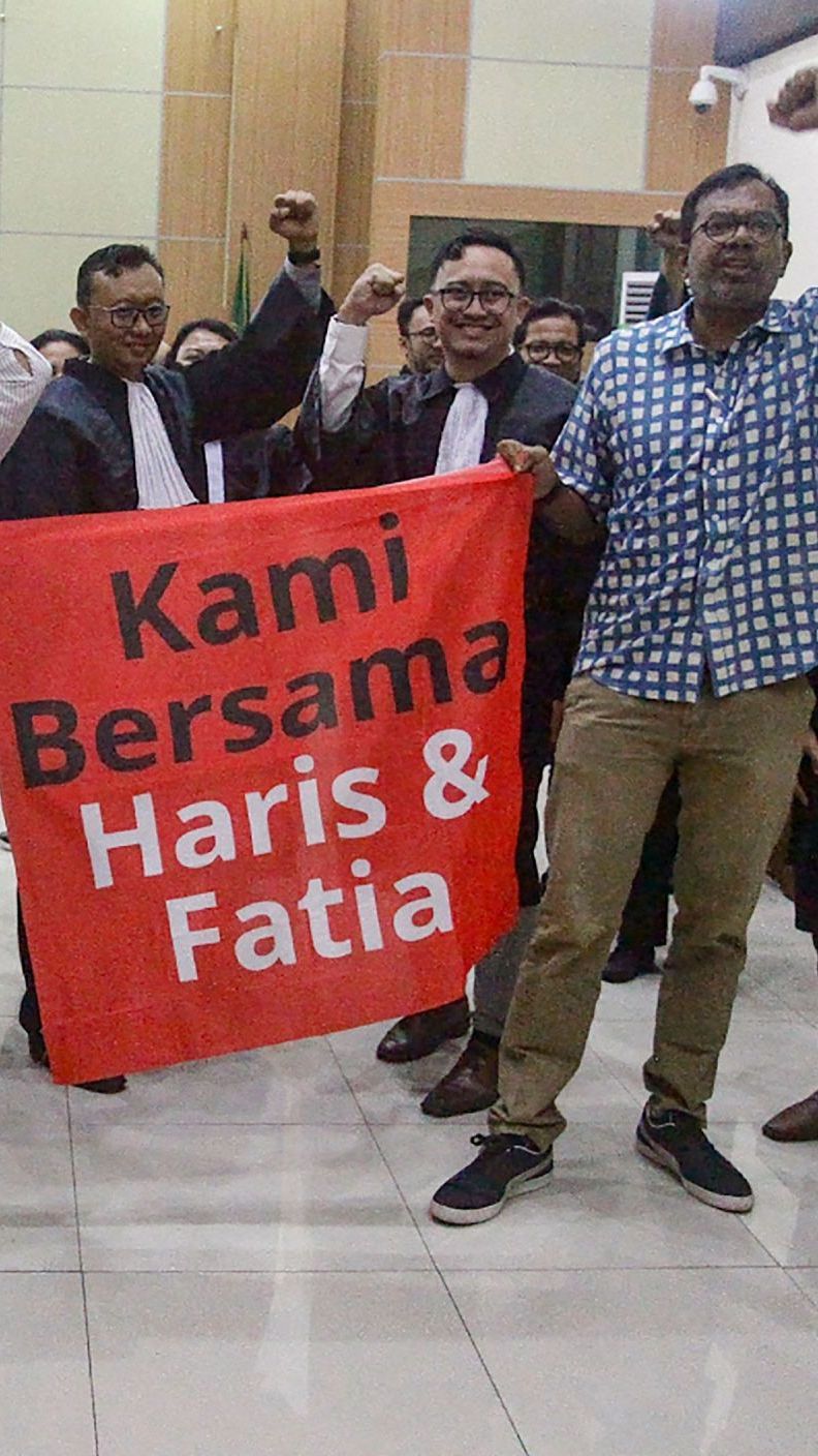 VIDEO: Berapi-api Haris & Fatia Teriak Luapkan Isi Hati Usai Divonis Bebas Kasus Lord Luhut