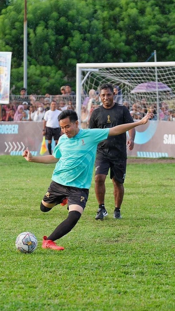 Gibran 'El Samsul' Beraksi Robek Gawang Aa Raffi, Cetak Dua Gol Ogah Nambah Lagi