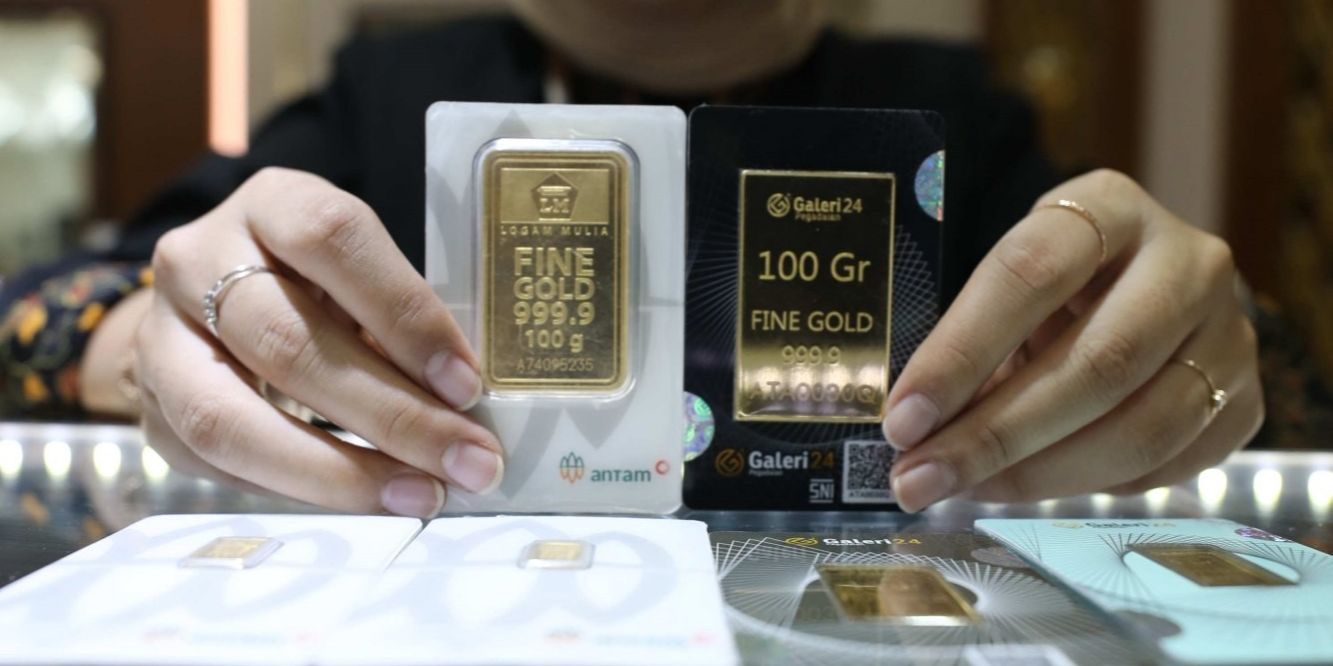 Harga Emas Antam Turun Rp12.000 per Gram Hari Ini, Waktunya Borong?