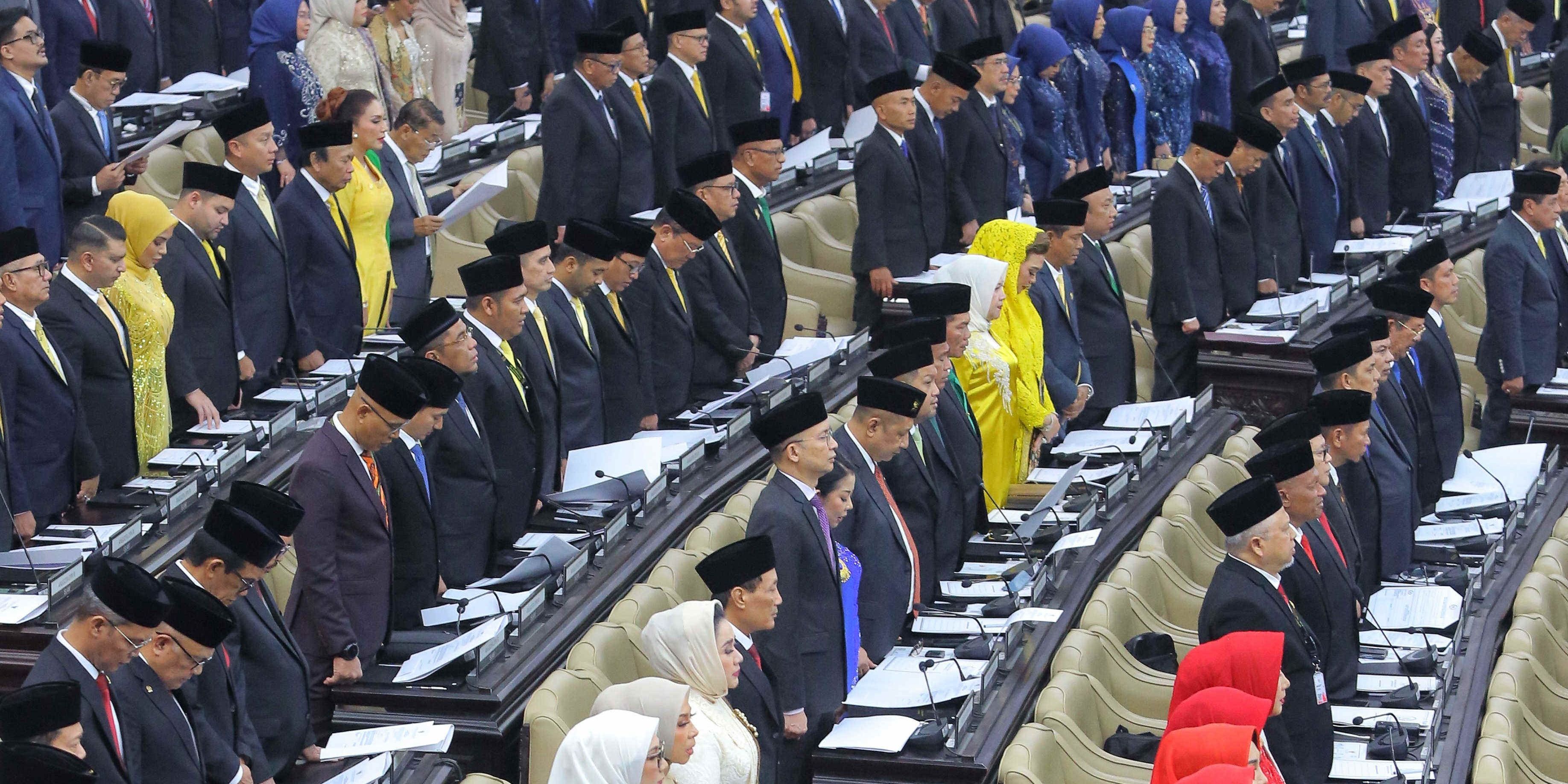 VIDEO: Pesona Cantik Anggota DPD Termuda Larasati Moriska Dapil Kalimantan Utara