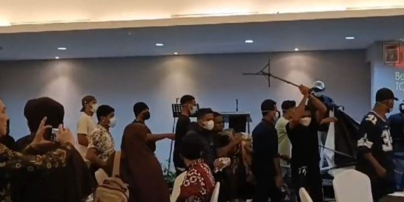 VIDEO: Eks Ketua MK Kesal Preman Bubarkan Diskusi 