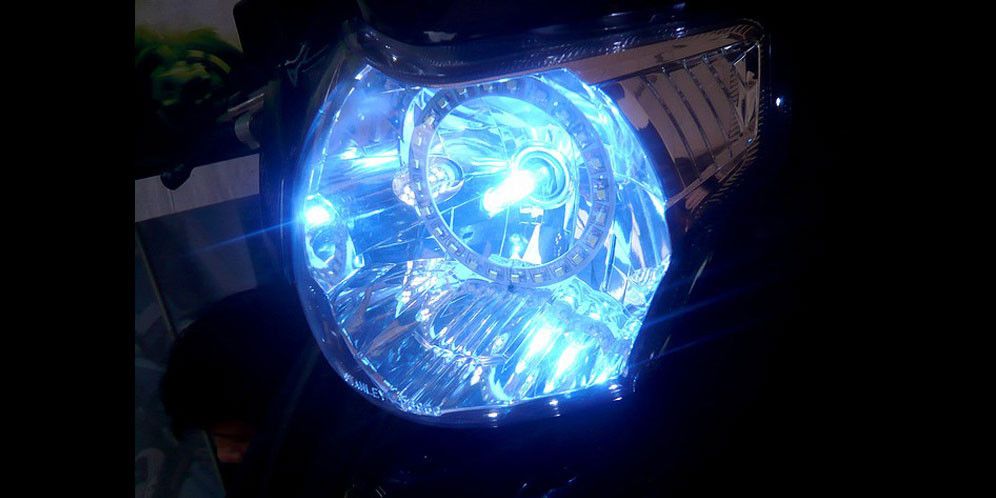 Metode Efektif Menghilangkan Kekeruhan pada Mika Lampu Sepeda Motor