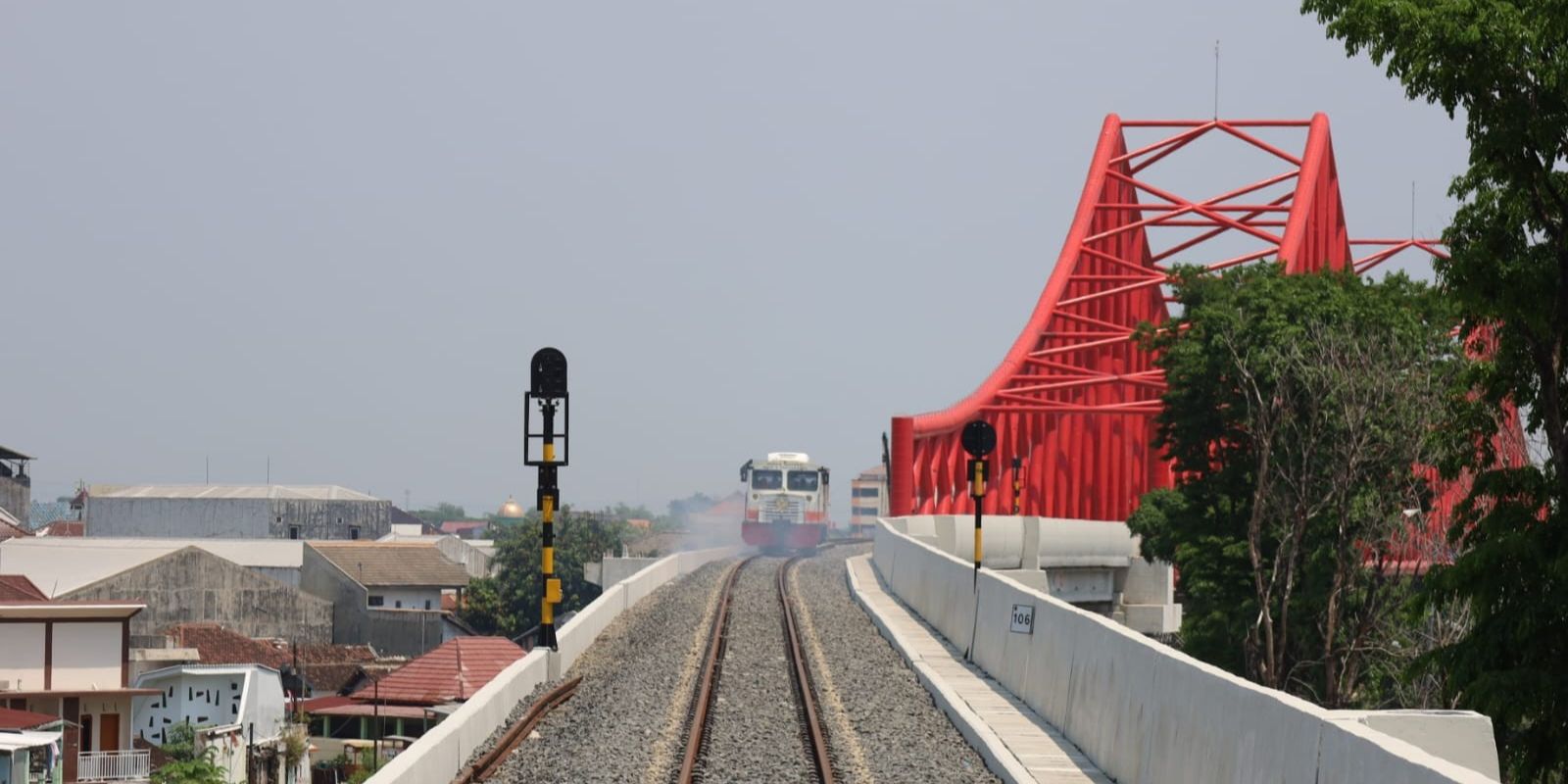 Tinjau Proyek Rel Layang Solo, Menhub Ubah Simpang Tujuh Jadi Simpang Empat