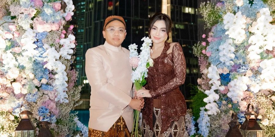 Momen Celine Evangelista 'Dilamar' Aan Story Jadi Sorotan, Tampil Cantik dan Anggun Berkebaya