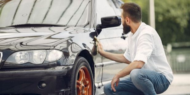 Langkah Ampuh Mengatasi Jamur di Kaca Mobil demi Keamanan Saat Berkendara.