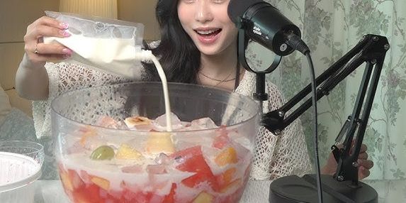 Resep Hwachae 화체, Es Buah Korea Viral yang Cocok Jadi Ide Jualan dengan Harga Terjagkau