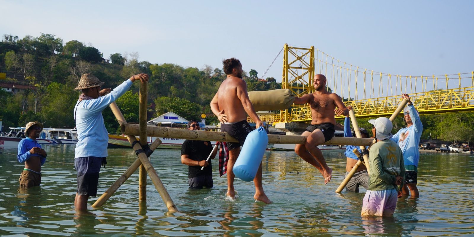 Antusiasme Warga Asing pada Budaya Indonesia di Nusa Penida Festival