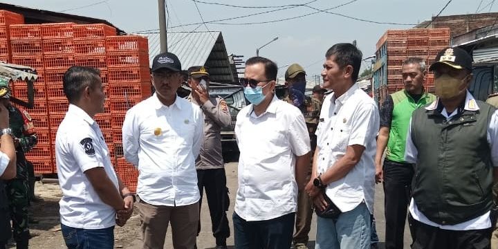 Pjs Bupati Bandung Kunjungi Pasar Baleendah, Soroti Pengolahan Sampah & Harga Bahan Pokok