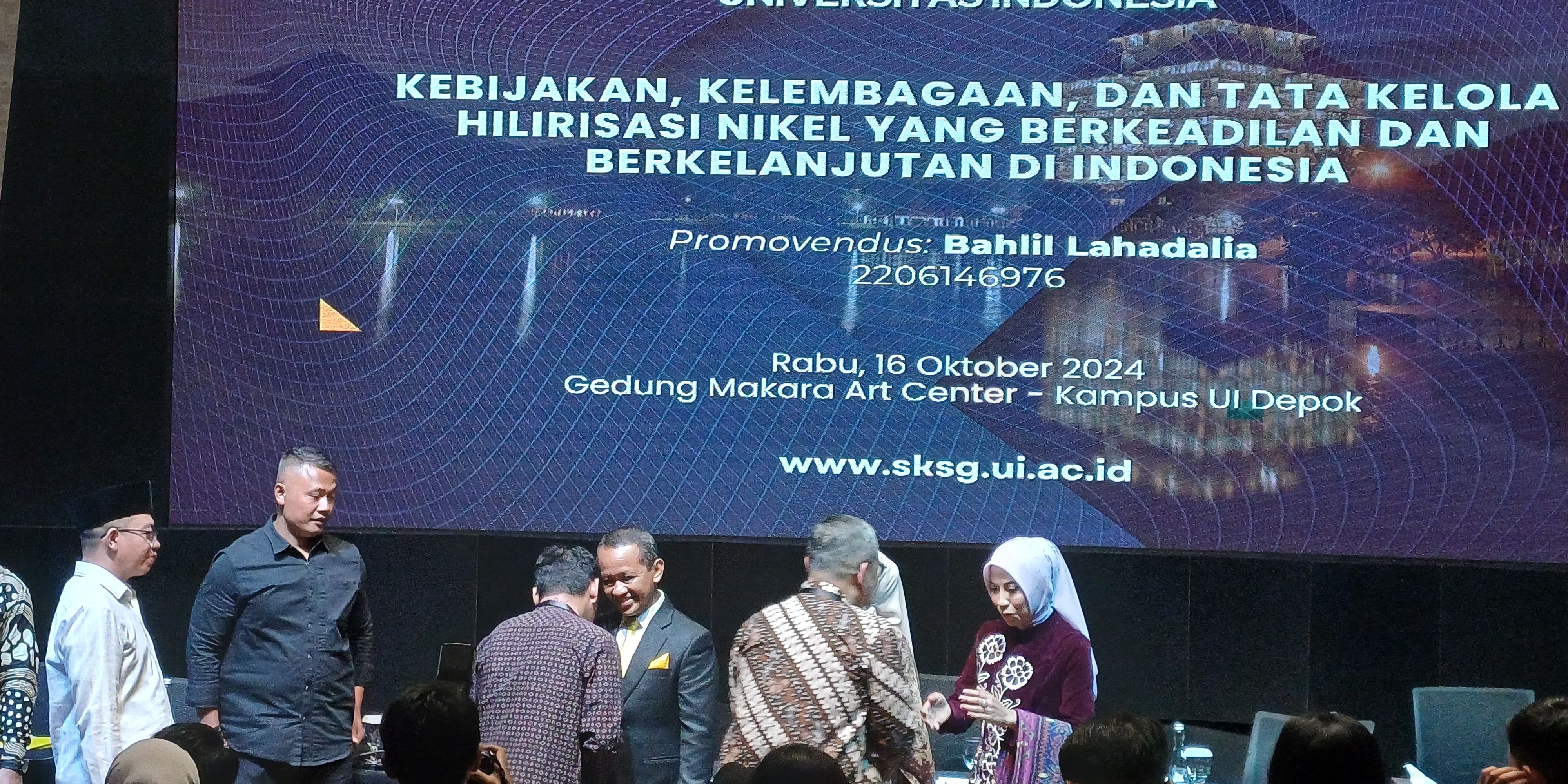 Disertasi Bongkar Masalah Hilirisasi, Bahlil Lahadalia Resmi Sandang Gelar Doktor dari Universitas Indonesia