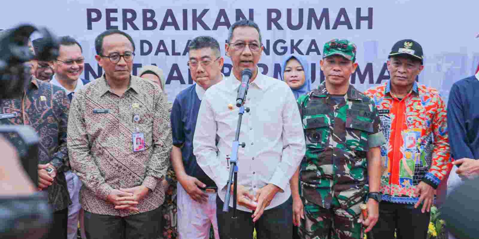 Jokowi Berhentikan Heru Budi sebagai Pj Gubernur Jakarta, Digantikan Pejabat Kemendagri Ini