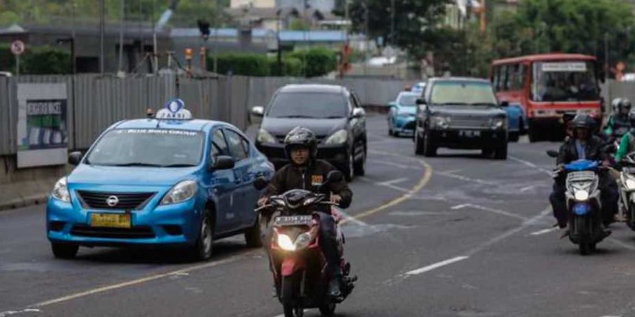 Fakta atau Mitos Menyalakan Lampu Motor saat Siang Hari dapat Mempercepat Kerusakan Aki