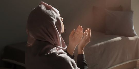 Bacaan Doa Setelah Sholat Hajat Lengkap dengan Niat dan Zikirnya