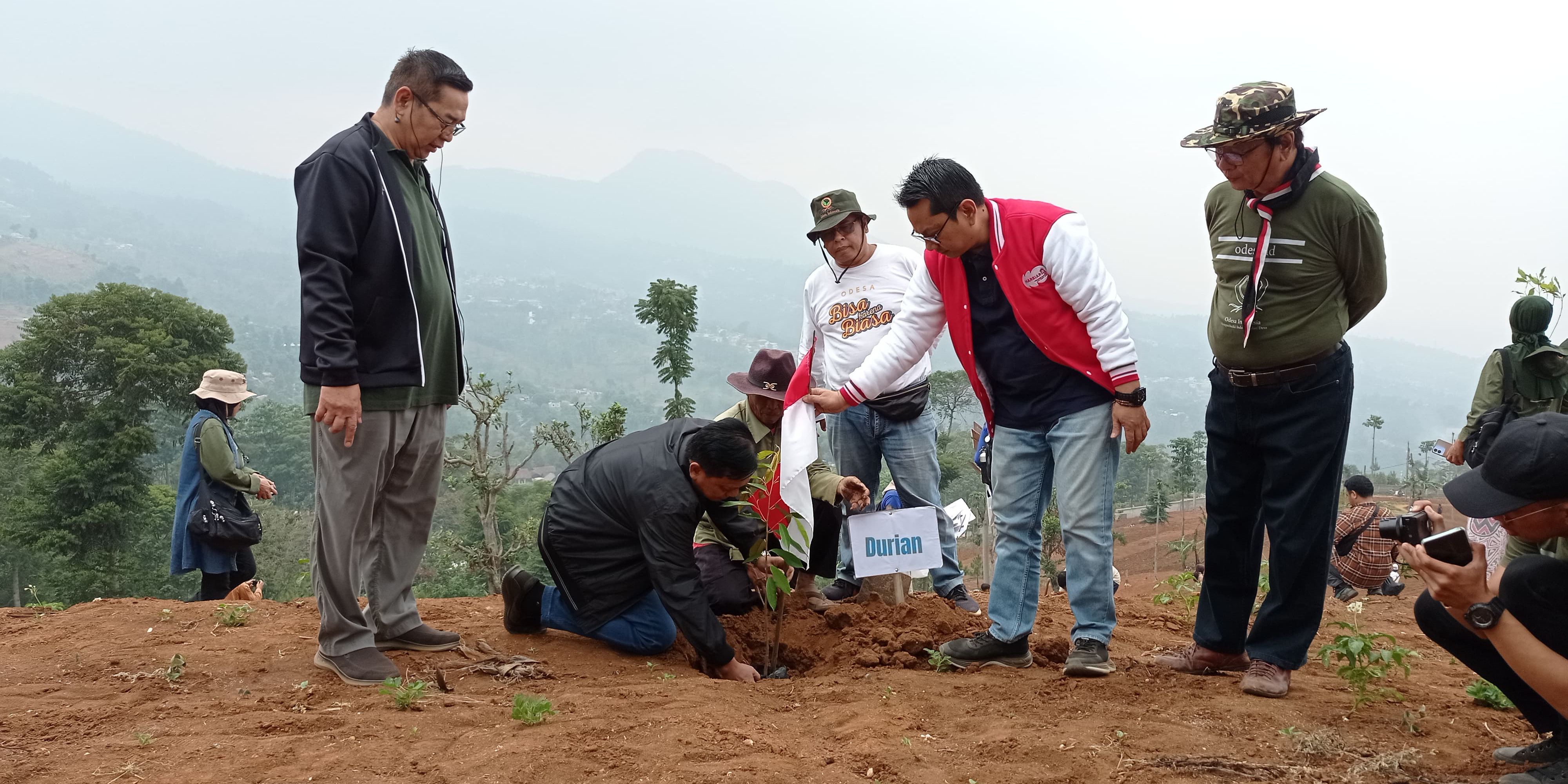 Dukung Program Eco Green, ATVSI dan Odesa Tanam 1.000 Pohon di KBU Wilayah Timur