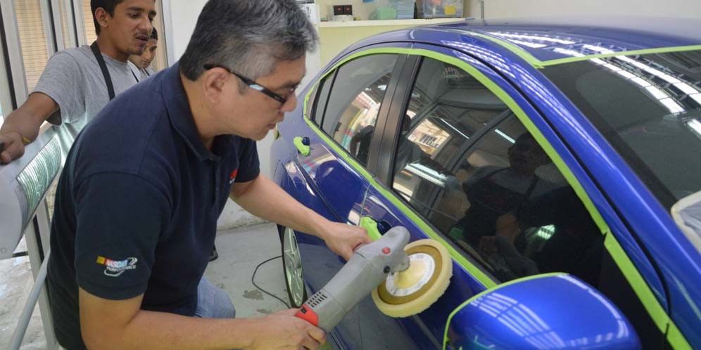 Kenali Perbedaan Auto Detailing dengan Salon Mobil