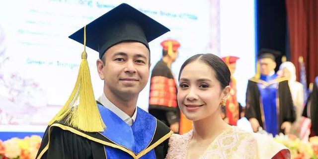 Bikin Melongo, Harga Tas Nagita Slavina Saat Temani Raffi Ahmad Terima Gelar Doktor Honoris Causa di Thailand