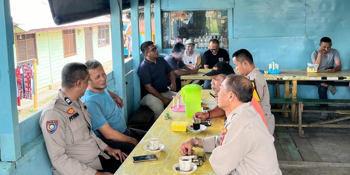 Begini Gaya Polisi Ajak Warga Tetap Rukun Meski Beda Pilihan Calon Kepala Daerah