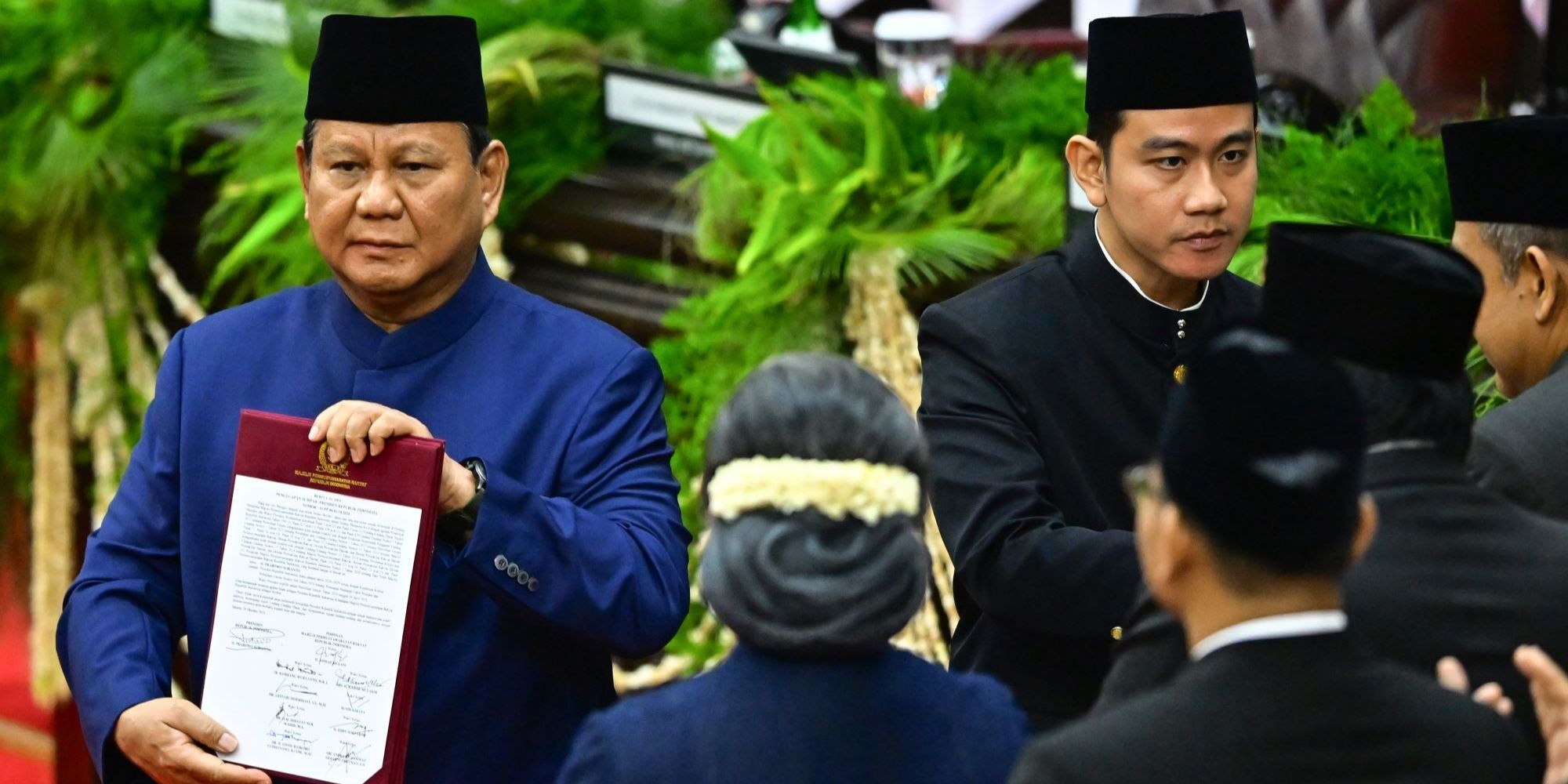 Makna Baju Adat Betawi Dikenakan Prabowo-Gibran Saat Pelantikan Presiden-Wakil Presiden