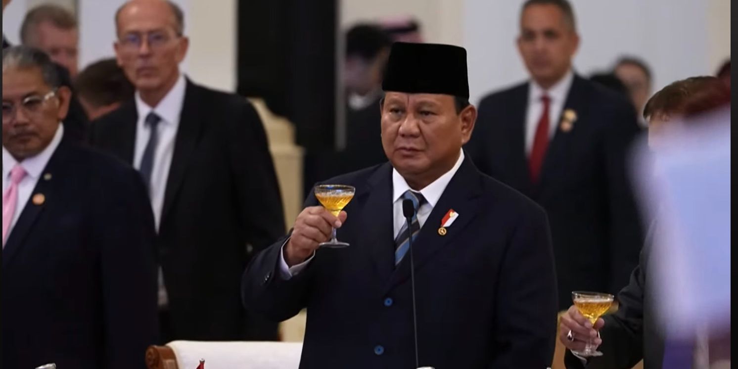 Momen Prabowo Grogi Ajak Tamu Negara Bersulang: Maaf Kalau Belum Pengalaman