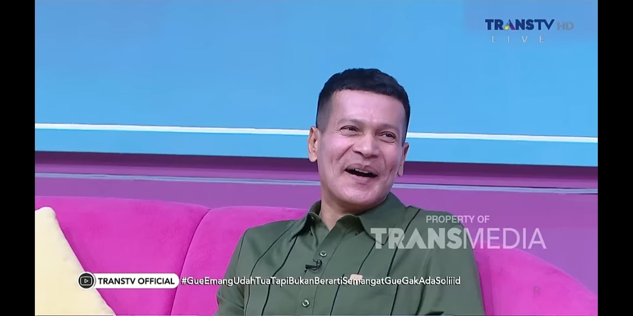 Ganteng dan Awet Muda di Usia 53 Tahun, Semangat Akting Adam Jordan Enggak Kira-kira