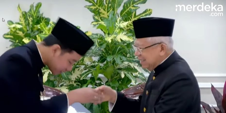 VIDEO: Gibran Rakabuming Cium Tangan Ma'ruf Amin saat Sertijab Jabatan Wapres RI