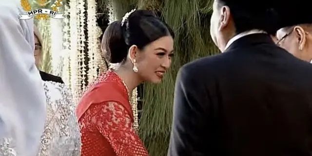 VIDEO: Bikin Gagal Fokus, Cantik Anggun Istri Gibran Sampai Ma'ruf Amin di Pelantikan Prabowo