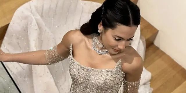 Potret Pevita Pearce Pakai Baju India di Henna Night, Bak Princess di Acara Resepsi Pernikahan dengan Mirzan Meer