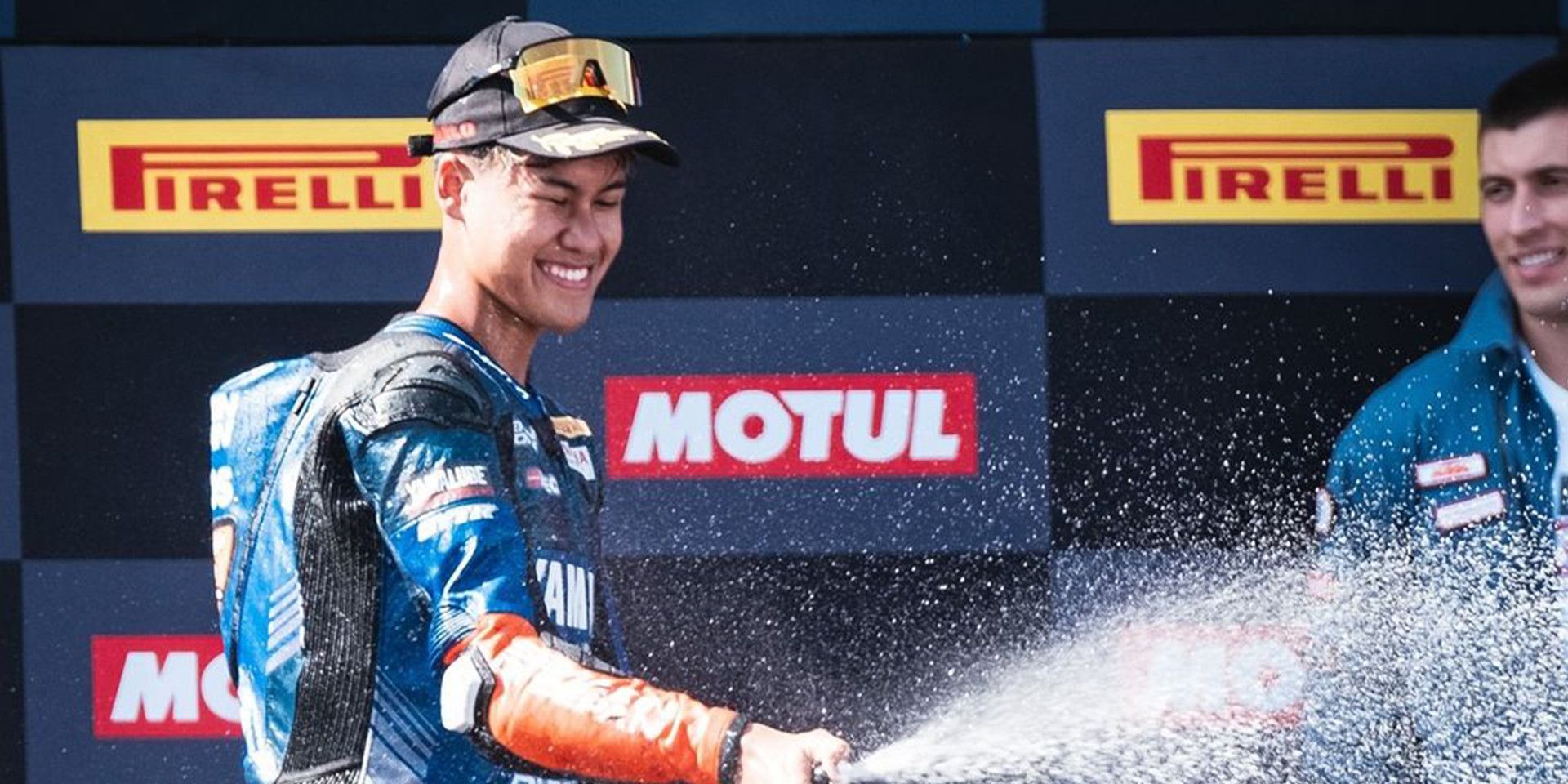 Pembalap Indonesia Aldi Mahendra Juara Dunia Super Sport 300 di Spanyol