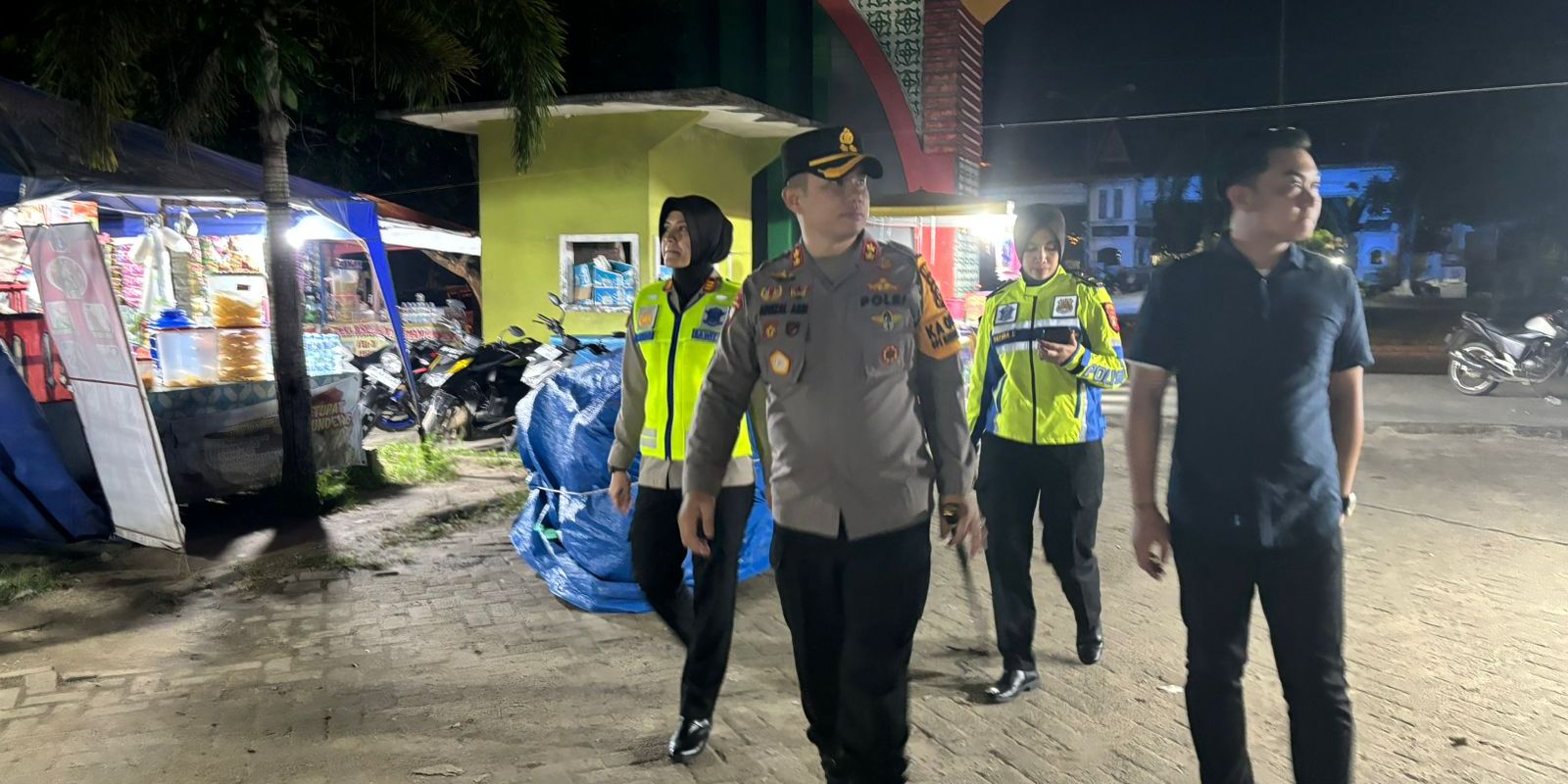 Personel Polri dan TNI di Pelalawan Gelar Patroli Gabungan hingga Larut Malam