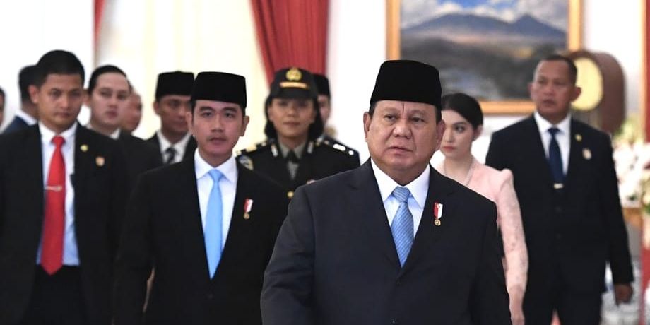 VIDEO: Tatapan Tegas Luhut Hormati Presiden Prabowo di Istana Usai Dilantik Jadi Ketua DEN