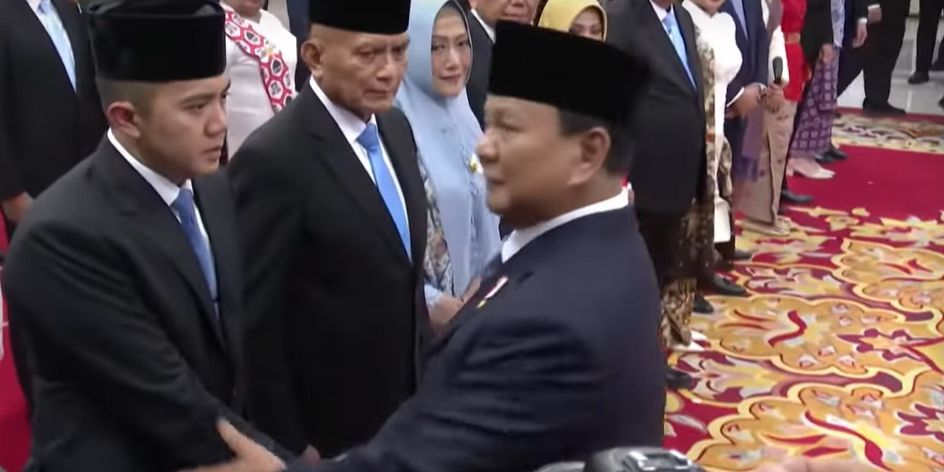 VIDEO: Momen Spesial Mayor Teddy Dilantik Jadi Seskab, Diberi Selamat Prabowo Gibran Hingga Didit