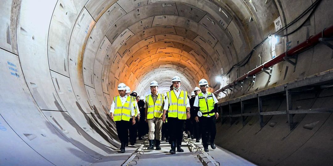 Satu Hari Pasca Dilantik Wapres Gibran Langsung 'Sidak' Tunnel MRT, Langsung jadi Sorotan Netizen