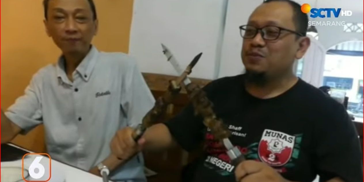 Sate Kambing di Banyumas Ini Disajikan dengan Tusuk Pedang, Begini Penampakannya