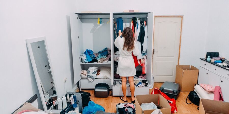 10 Cara Decluttering Efektif Agar Rumah Lebih Lega dan Nyaman