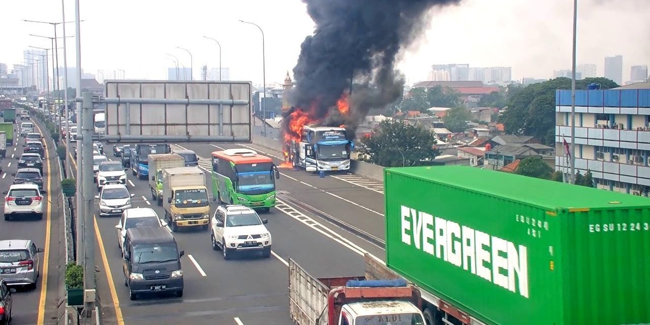 Kronologi Bus Pengangkut 58 Anak TK Terbakar di Jaktim