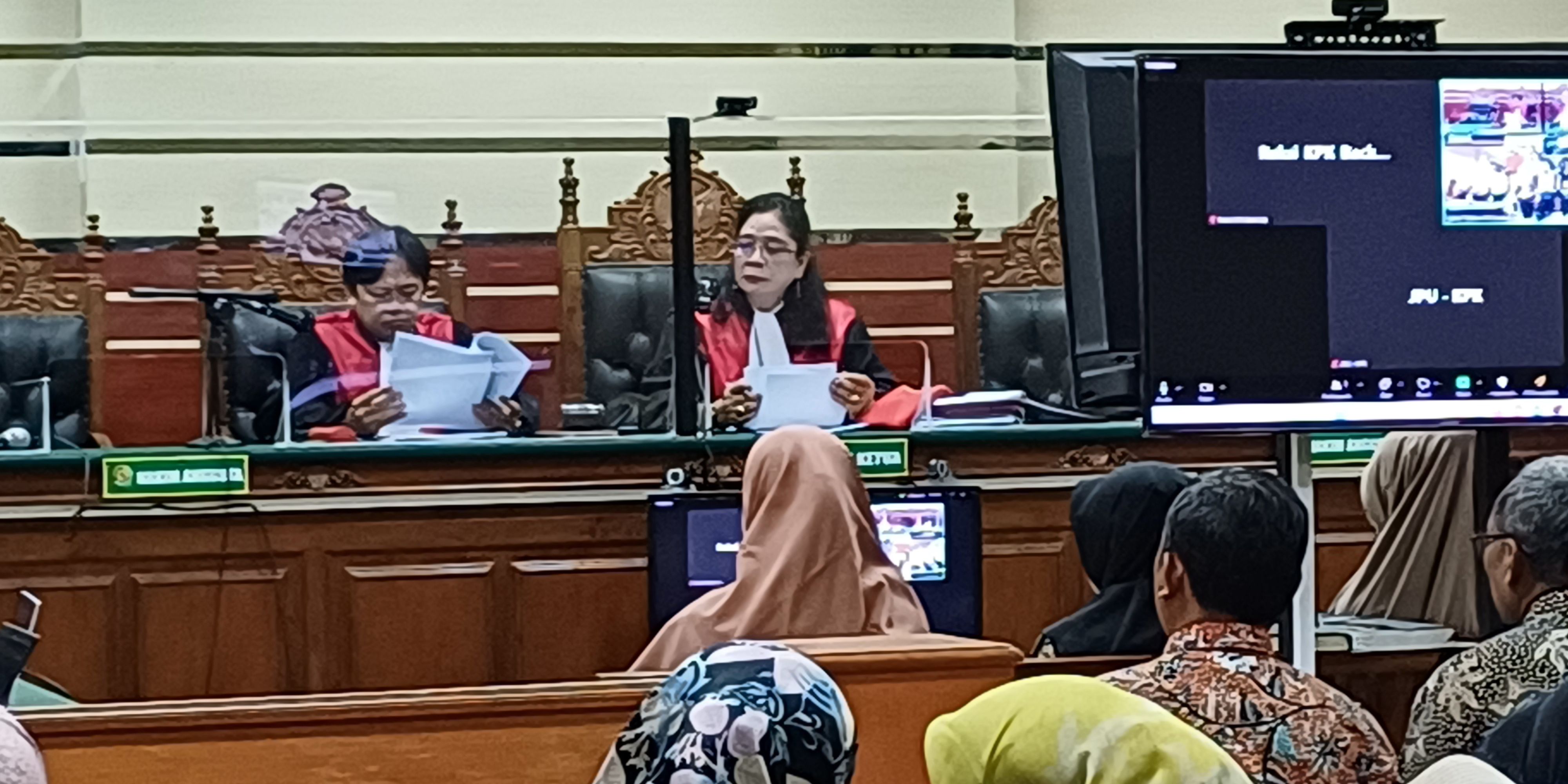 Buntut 3 Kolega Ditangkap Usai Terima Suap dari Terpidana, Hakim Tipikor Surabaya Minta Maaf Sebelum Sidang