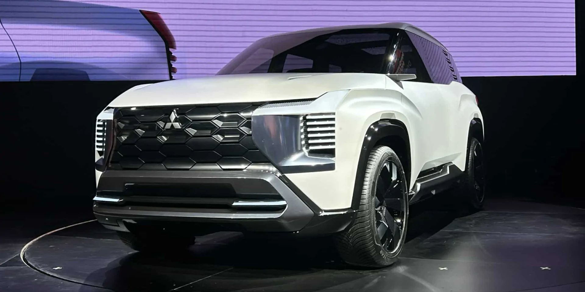 Mitsubishi Indonesia: DST Concept Beda dengan XForce atau Pajero Sport