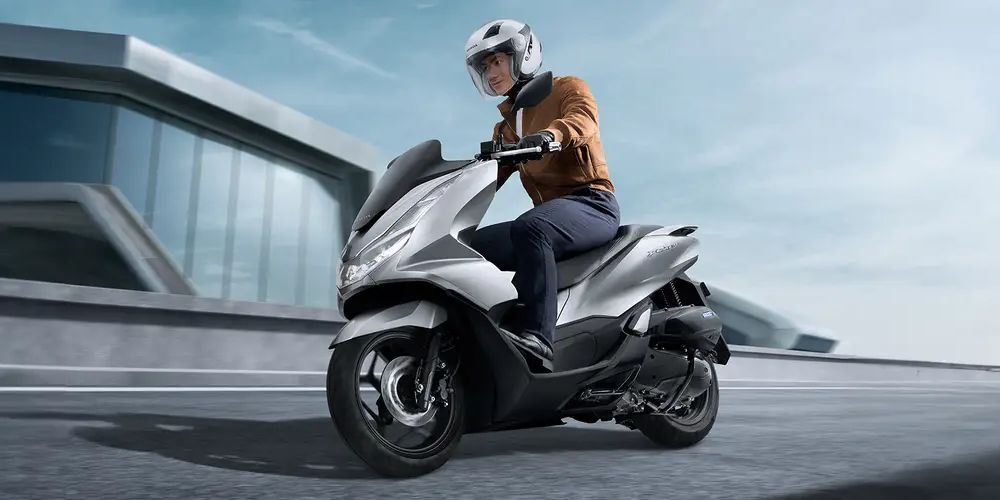 Anda Sering Touring? Ini Rekomendasi Motor Matic Honda yang Nyaman dan Irit BBM