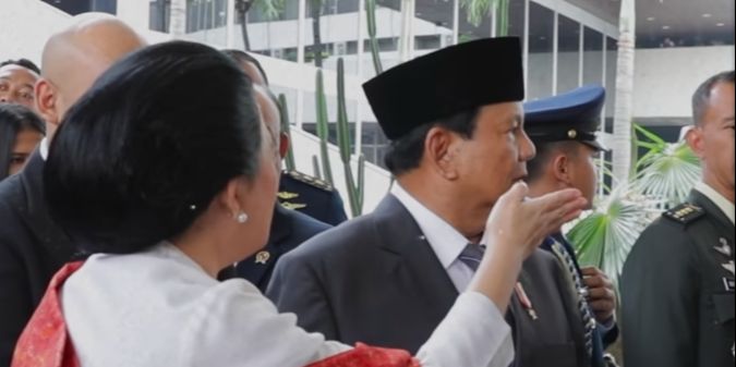 Prabowo Dibuat Geleng-Geleng Dengar Mayor Teddy, Tegaskan Tak Mau Pergi Sebelum Mobil Jemputan Puan Datang