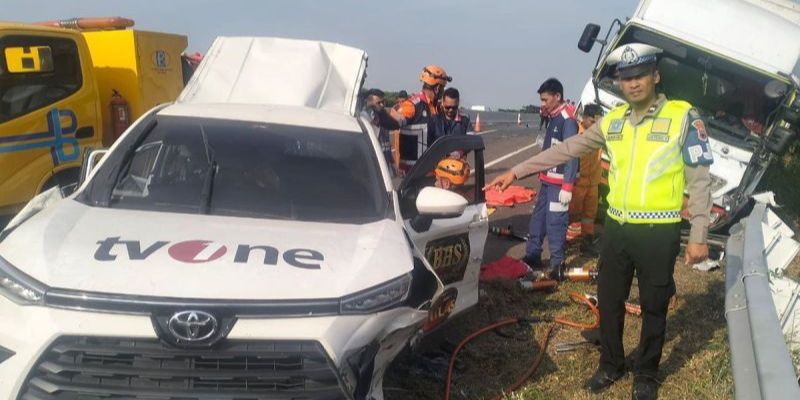 Kru tvOne yang Kecelakaan di Tol Batang-Pemalang sedang Menuju Gresik untuk Investigasi