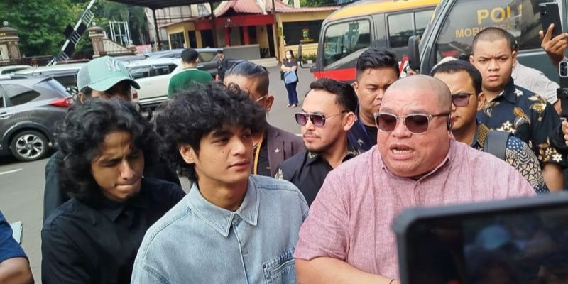 Polisi memanggil Vadel Alfajar Bajideh atau VAB (19) terkait dugaan persetubuhan terhadap anak Nikita Mirzani, Laura Meizani (LM) atau Lolly