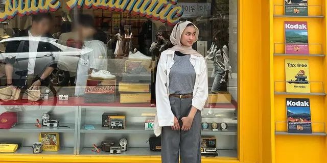 8 Ide Outfit Kuliah Ala Xaviera Putri yang Patut Dicoba, Tetap Cantik dan Stylish dengan Hijab