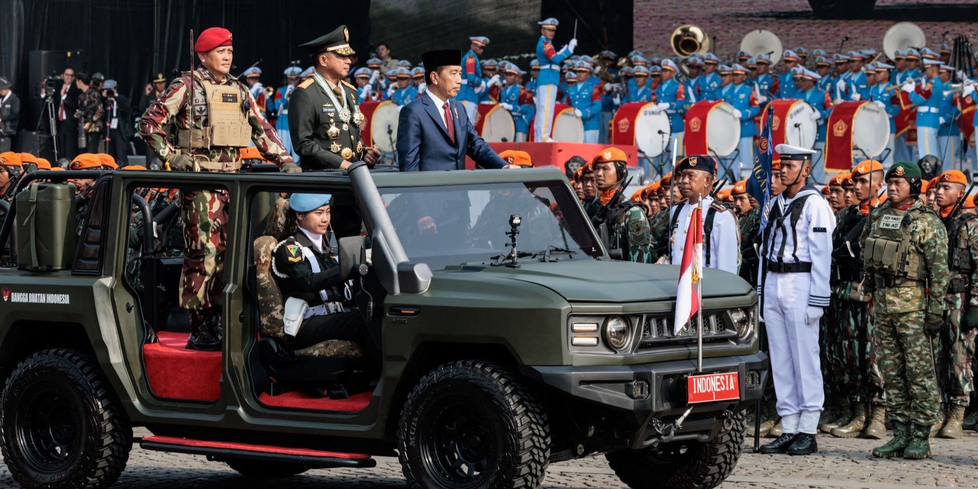 VIDEO: Sangar Danjen Kopassus Jadi Komandan Upacara HUT ke-79 TNI, Lapor ke Jokowi Dilihat Prabowo