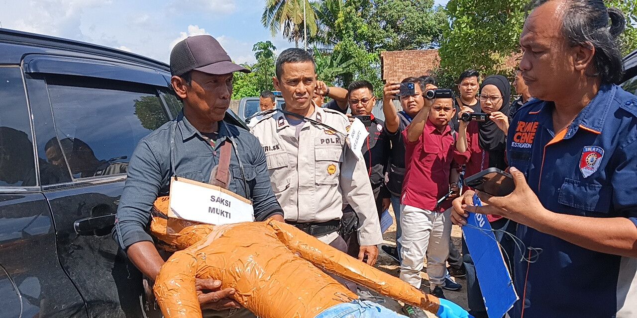 Ada 63 Adegan, Detik-Detik Tahanan Rutan Polsek Kumpeh Ilir Tewas Dianiaya Polisi Terungkap saat Rekonstruksi